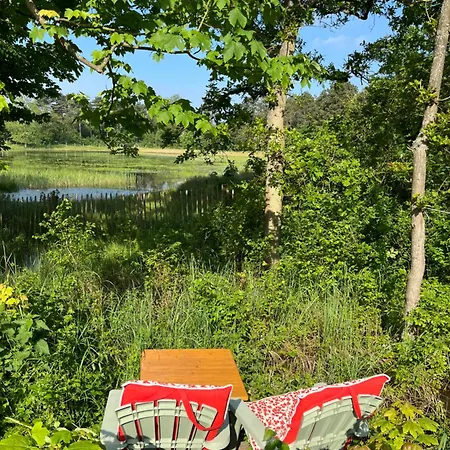Campingplatz Stacaravan Camping Bakkum, Aan Rand Camping, Zonnepaneel En Waterfust *