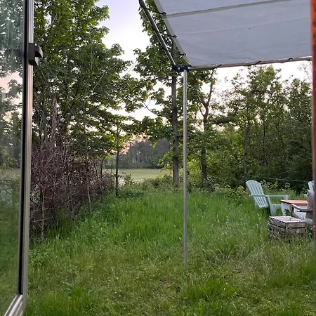Campsite Stacaravan Bakkum, Aan Rand Camping, Zonnepaneel En Waterfust