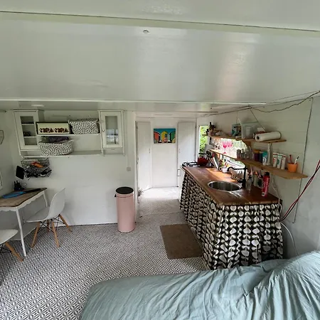 Campsite Stacaravan Bakkum, Aan Rand Camping, Zonnepaneel En Waterfust *