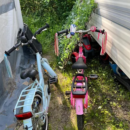 Campsite Stacaravan Bakkum, Aan Rand Camping, Zonnepaneel En Waterfust